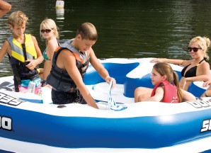 accessing-drinks-in-8-person-inflatable-island